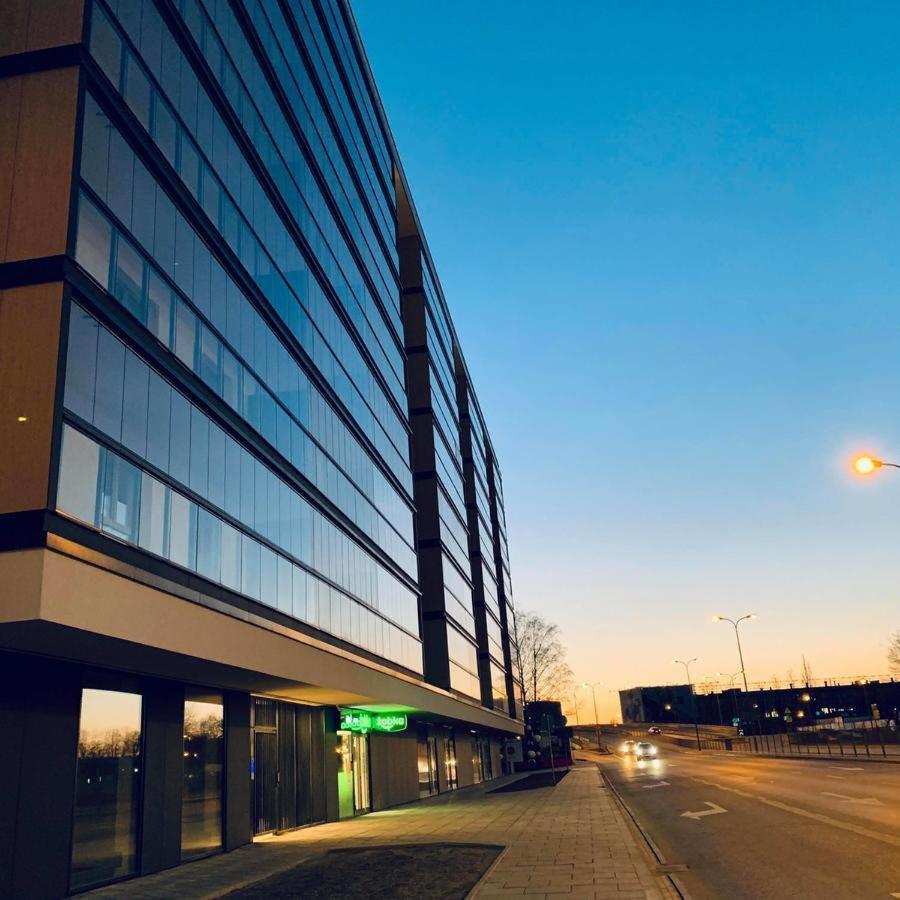Warsaw Inside Business Centre Varsóvia Exterior foto